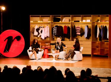Renner promove encontro no MASP para lançar campanha de Dia das Mães com Sabrina Sato, Taís Araujo e Astrid Fontenelle