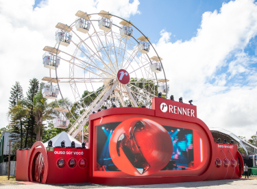 Renner reforça patrocínio na edição de 30 anos do Planeta Atlântida com ativações imersivas